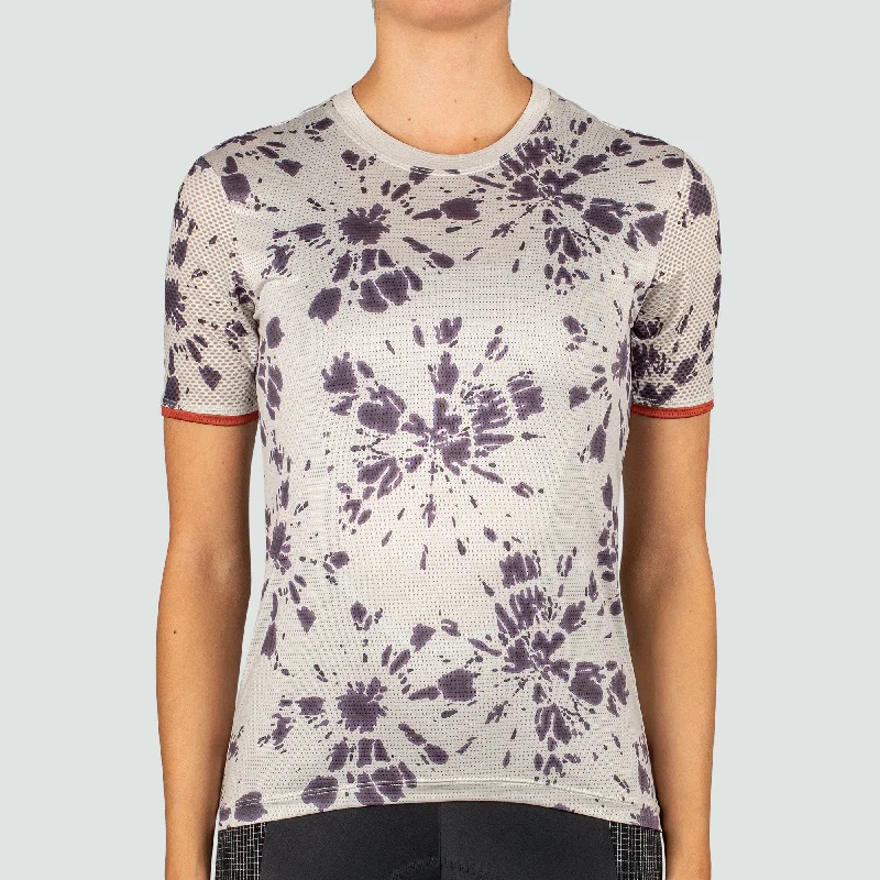 Super Savings Women's Venture Tee