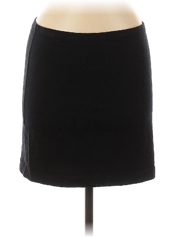 Hurry In Casual Skirt