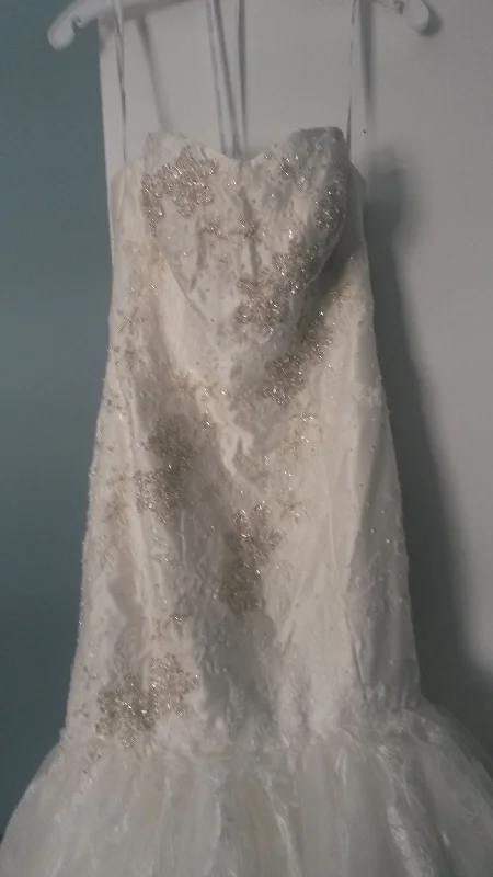 Special Offer Oleg Cassini CWG482
