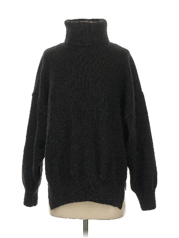 Great Bargains Turtleneck Sweater