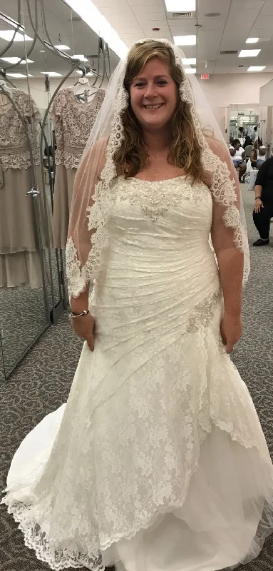 Markdown Madness David's Bridal Strapless Lace Fit & Flare-9YP3344