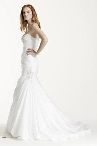 Price Drop Alert David's Bridal Strapless Sweetheart Trumpet Wedding Dress / V3476