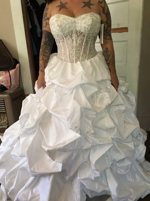 Deal Mania David's Bridal Strpls totally pick up