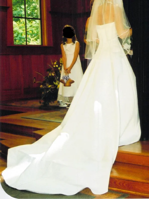 Price Reduction David's Bridal Strapless A-Line with Train