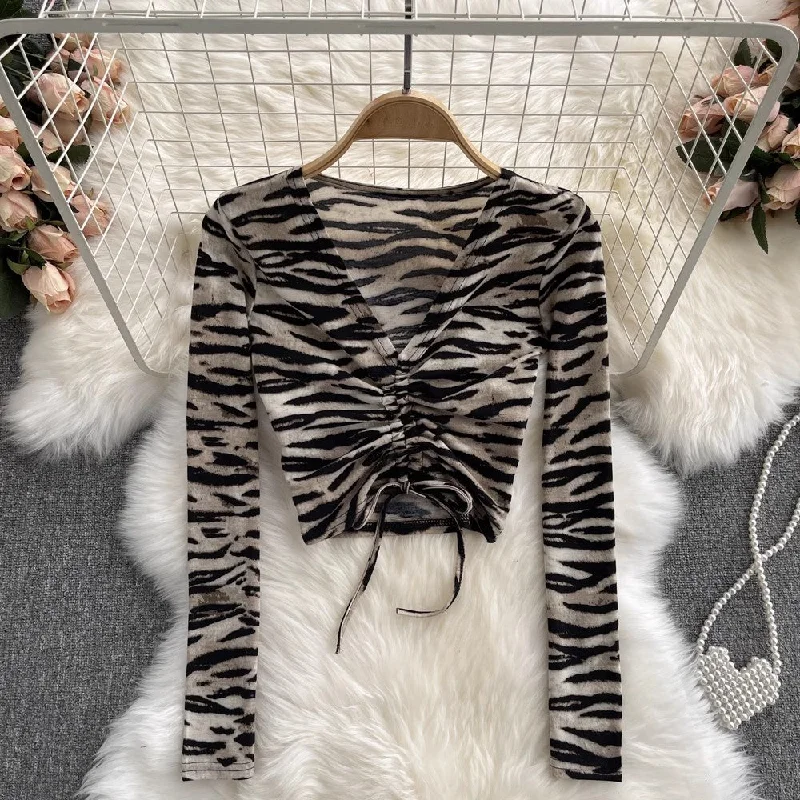 Special Savings ins retro short top women's new leopard print V-neck pleated long-sleeved T-shirt      S4568