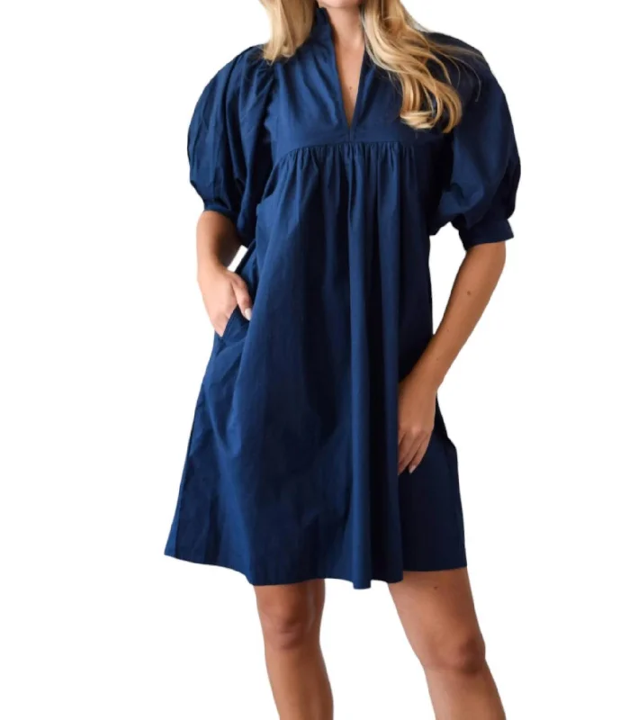 Can't Be Beat High Neck Dress In Navy