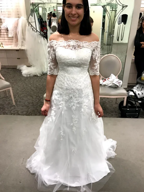 Today’s Deal David's Bridal SS OTS Lace Trumpet/ WG3734
