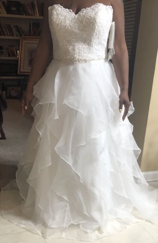 Deal Frenzy David's Bridal Strpls Organza/7WG3830 SoftWhite