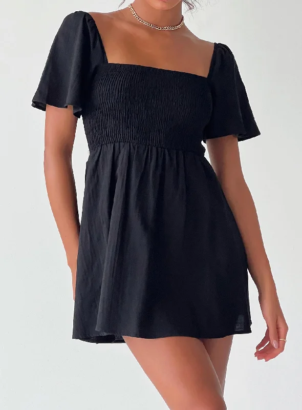 Midnight Sale Summer Nights Mini Dress Black Petite