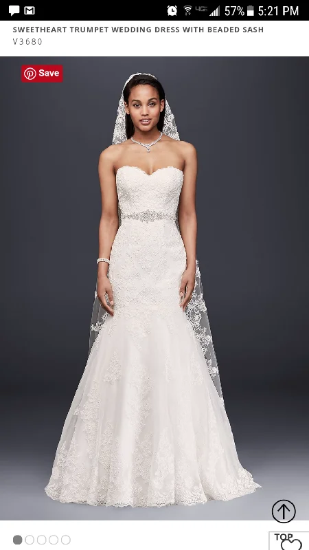 Unmissable Offer David's Bridal Strapless wedding dress with beaded sash