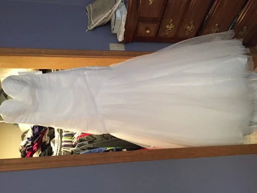 Exclusive Preview David's Bridal Strapless Sweetheart Mermaid Tulle Wedding Dress/