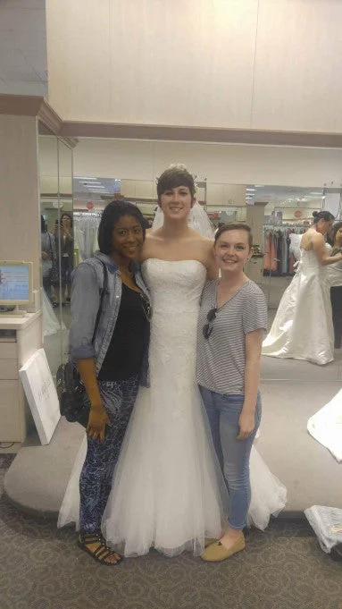 Massive Deals David's Bridal Strapless Tulle Wedding Dress with Beaded Lace V34