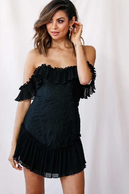 Bargain Bin Dreamy Off-Shoulder Mini Dress Black