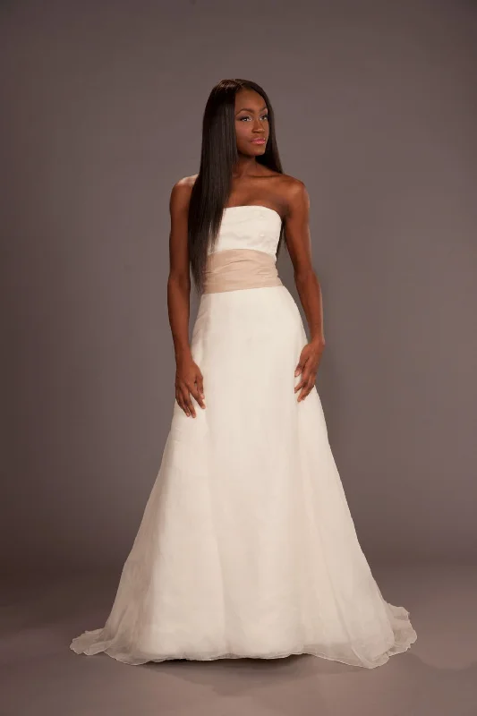 Major Savings Vera Wang 1G083