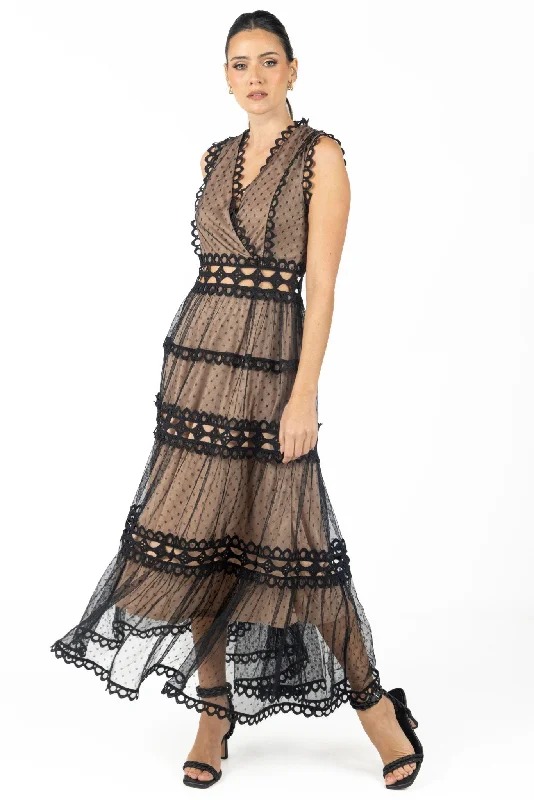 Savings Bonanza Serena Black Lace Maxi Dress