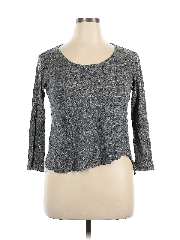 Act Fast 3/4 Sleeve Top