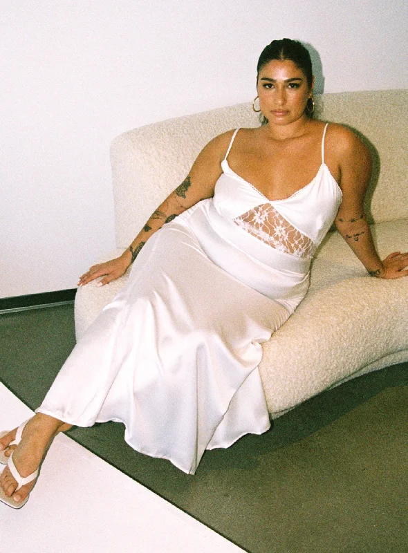 Price Drop Alert Roselle Maxi Dress White Curve
